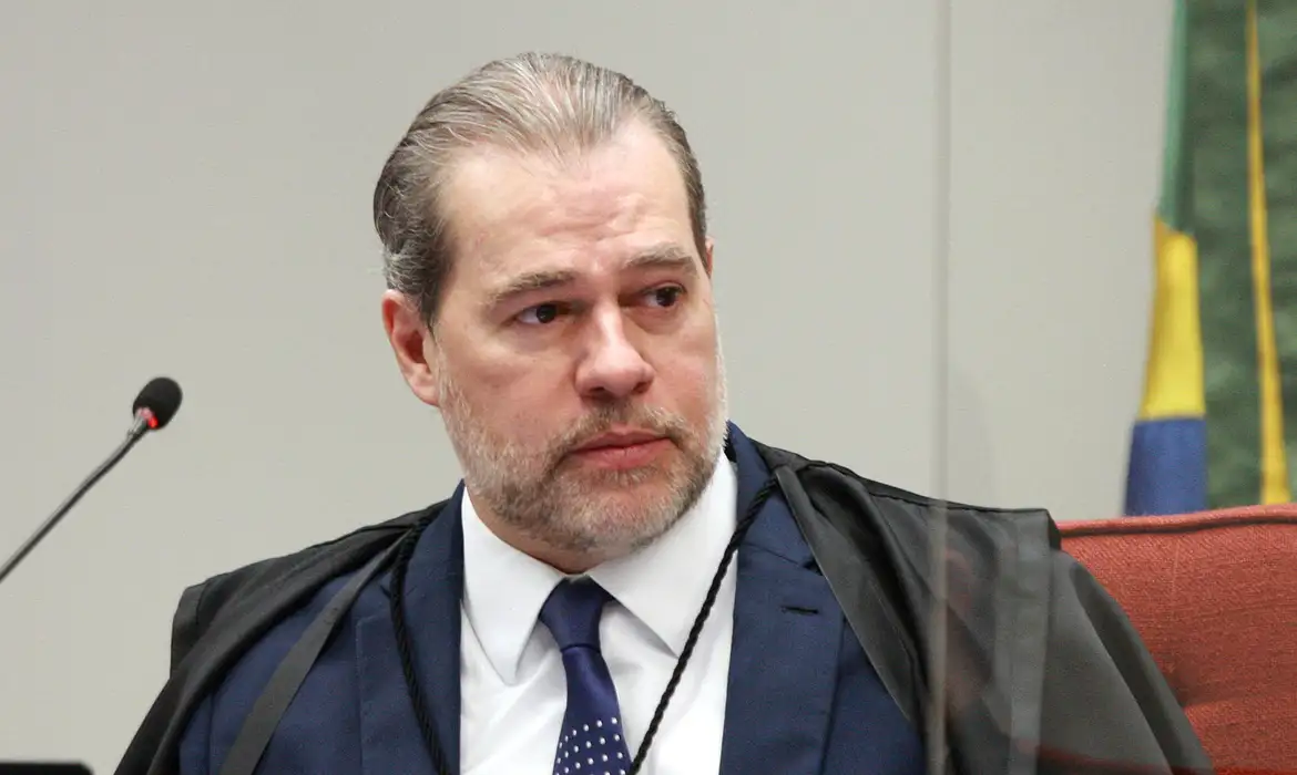 Imagem destacada do post: Toffoli admite sociedade em resort, mas nega pagamentos de Vorcaro